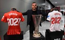 Joan Jordán renovó con el club hasta el 2027. (Captura de Twitter Sevilla)