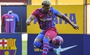 Adama Traoré en su presentación con el Barcelona. Foto: AFP