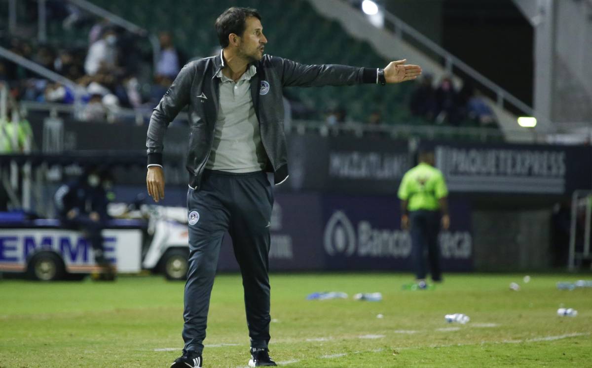 Beñat San José quiere sentar cabeza en México (Foto Imago)