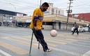 El sueño de este joven es conocer a sus ídolos de Tigres. (Foto: Telediario)