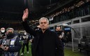 MOu agradeció las muestras de cariño de la afición del Inter. Foto: Reuters