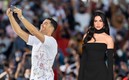 Cristiano Ronaldo y Dua Lipa coincidieron en la Final de la Champions League del 2018. FOTO: Reuters.