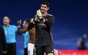 Thibaut Courtois tuvo un gran detalle con un pequeño aficionado del Real Madrid (AFP)