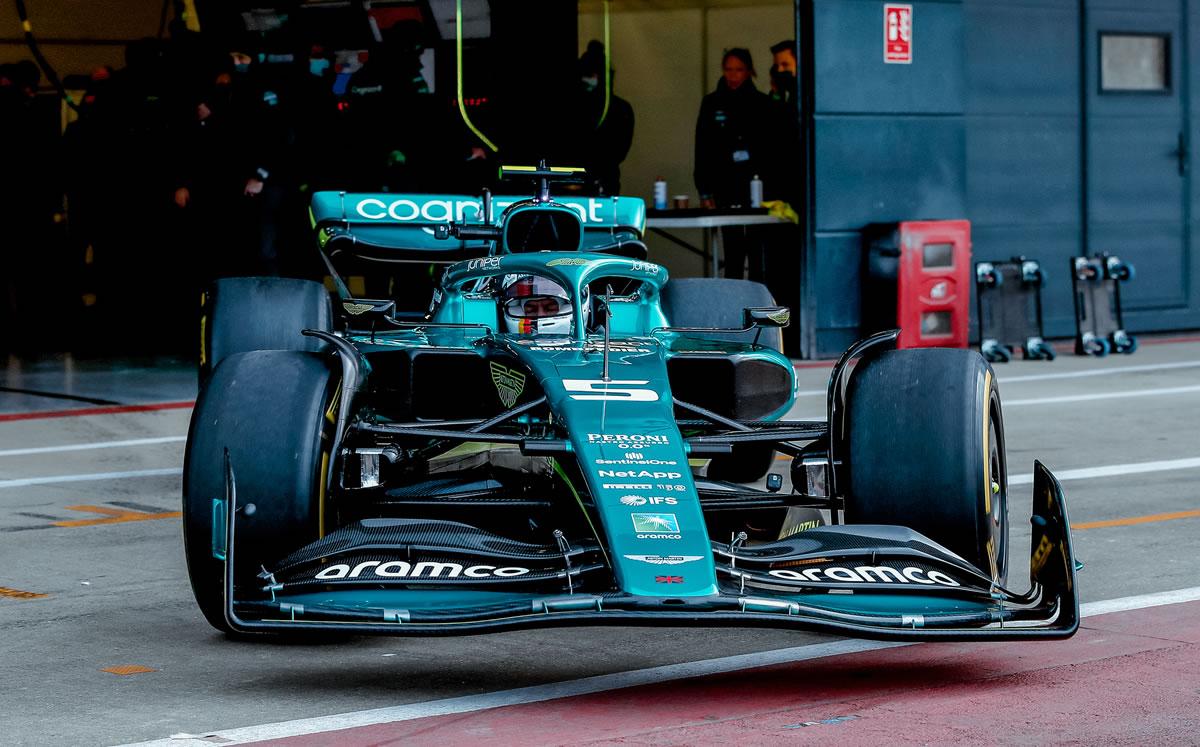 Aston Martin buscará dar pasos al frente en 2022.