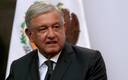 AMLO prometió que para 2024 los Adultos Mayores recibirán seis mil pesos bimestrales (Reuters)