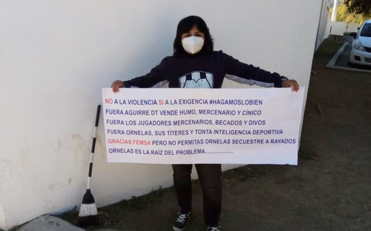 La señora Lozano acudió a El Barrial para protestar. (foto: Multimedios)