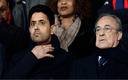 Al-Khelaifi y Florentino Pérez en el palco del Parque de los Príncipes. (AFP)