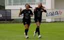 Silvana y Tatiana Flores en la concentración del Tri. (@Miseleccionfem)