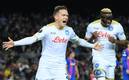 Piotr Zieliński abrió el marcador del Barcelona vs Napoli en la Europa League (AFP)