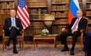 Los presidentes Joe Biden y Vladimir Putin podrían reunirse próximamente (AFP)