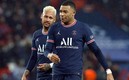 Mbappé podría abandonar a Neymar en el próximo verano. (Reuters)