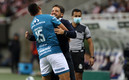 Guillermo Martínez festeja su gol con Larcamón. (FOTO: Mexsport)