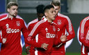 Edson Álvarez, titular indiscutible en el Ajax en la Champions League. (Reuters)