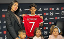 Cristiano Ronaldo Jr. en su presentación con el Manchester United. (FOTO: @georginagio)