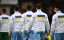 Manchester City pidiendo un alto a la guerra en un encuentro de Premier League. (Reuters)