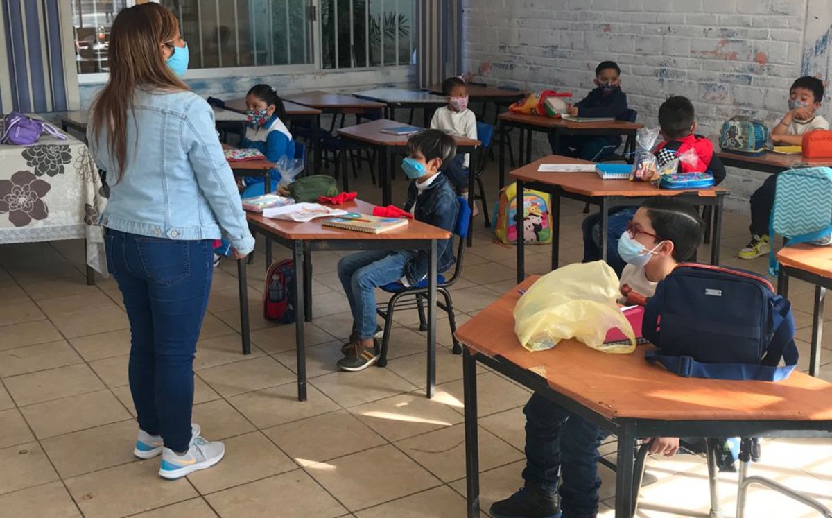Los alumnos ya están alistando las maletas.