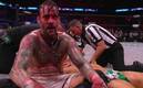 CM Punk se llevó la victoria en una lucha sumamente extrema (Foto Twitter @DiegoAvalos21)