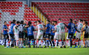 Futbolistas de Necaxa y Querétaro se unieron al centro del campo | Imago7