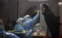 La pandemia se mantiene activa en el país asiático. FOTO: AFP.