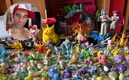 G. Arnauda tardó 25 años en completar su colección de figuras de Pokémon (Twitter e Instagram @garnauda)