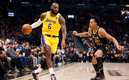 Los Angeles Lakers vencieron  128-123 en la prórroga a los Toronto Raptors (AFP)