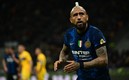Arturo Vidal estuvo en contacto con Lautaro Martínez, que dio positivo a covid. Foto: AFP