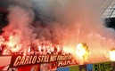 Así se veían las tribunas del Ámsterdam Arenas durante el incendio. Foto: AFP