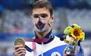 El nadador Evgeny Rylov es campeón olímpico de 100 y 200 metros espalda (AFP)