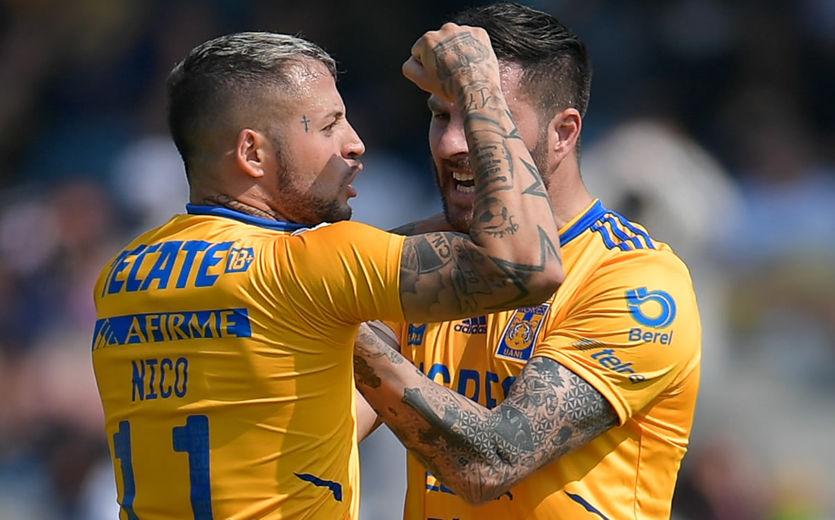 Nico y Gignac hacen buena dupla en la ofensiva. (Foto: Mexsport)