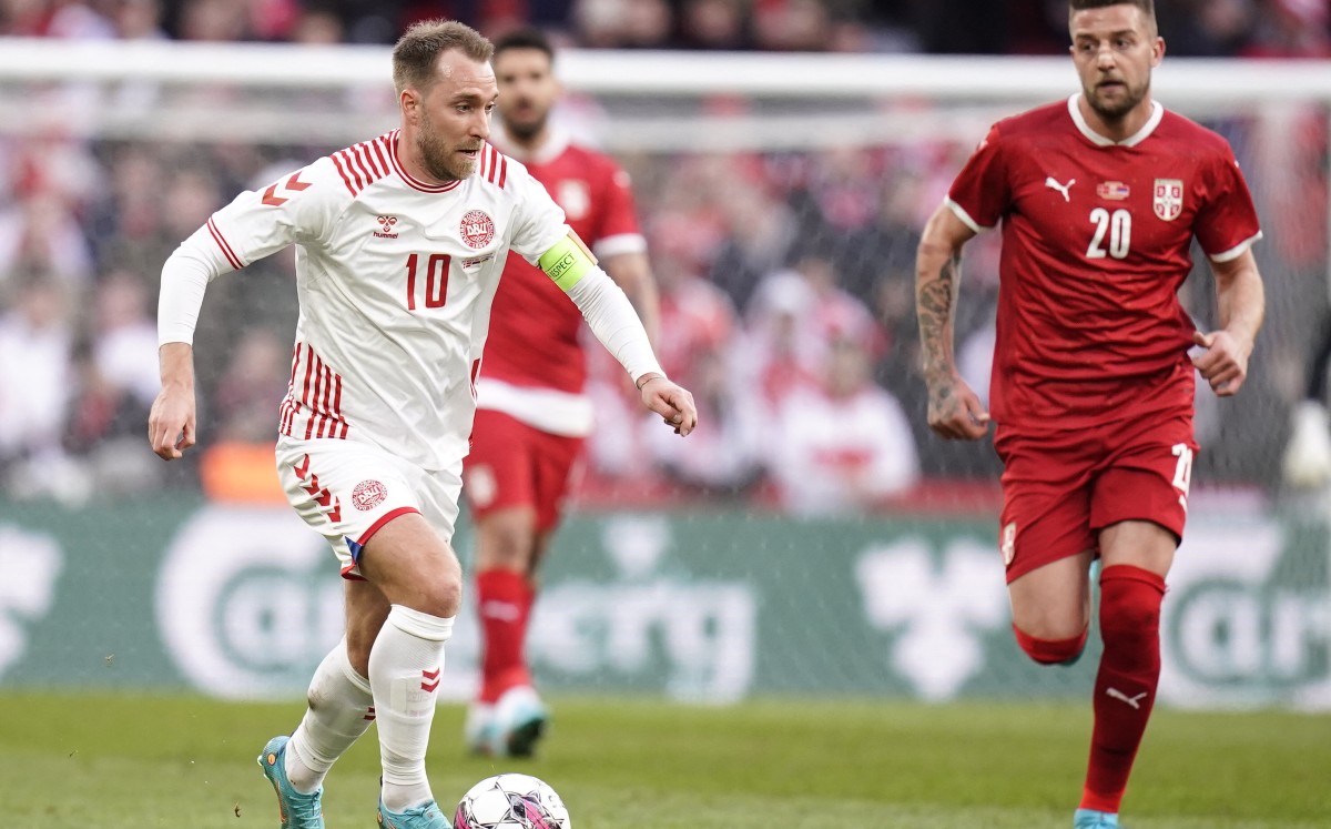 Christian Eriksen volvió a celebrar un gol con Dinamarca. FOTO: AFP