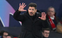 Diego Simeone durante el encuentro ante el Manchester United. (FOTO: AFP)