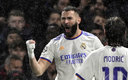 Karim Benzema celebra su doblete con Real Madrid en Londres. (AFP)
