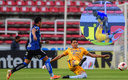 Hugo Ayala fue expulsado en Querétaro apenas al minuto 36. (Mexsport)