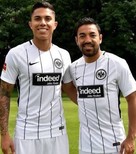 Carlos Salcedo y Marco Fabián. (Captura de Twitter @Alexlira02)