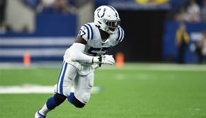 Los San Francisco 49ers firman a Kemoko Turay