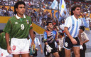 Hugo Sánchez y Oscar Ruggeri en la Final de la Copa América 1993. (Mexsport)