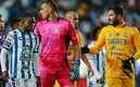 Tigres y Pachuca voltean atrás para ver quiénes serán los otros invitados a la Liguilla. (Foto: Mexsport)