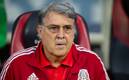 El Tata Martino fue operado hace unas semanas debido a un tema de salud en su ojo (Imago7)