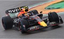 Checo Pérez en acción durante la práctica 1 del GP de Imola. FOTO: Reuters.