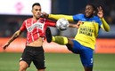 Eran Zahavi marcó el empate para el PSV / AFP