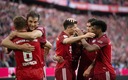 Jugadores del Bayern celebrando el 2-0 de Lewandowski. (Reuters)