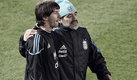 Maradona con Messi en el Mundial de Sudáfrica 2010. (Mexsport)