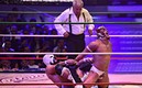 Dragon Lee despojó de su tapa a La Máscara en la Arena México / Imago 7