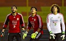 Corona, Talavera y Ochoa, eran los porteros del Tri para Brasil 2014. FOTO: Imago7.