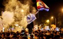 Los fanáticos Merengues celebraron este sábado en la Cibeles en Madrid. FOTO: Reuters.