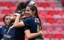 Deneva Cagigas celebrando con sus compañeras (Captura de Twitter Pumas Femenil).