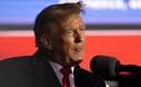 Donald Trump durante una de sus conferencias (Foto AFP)