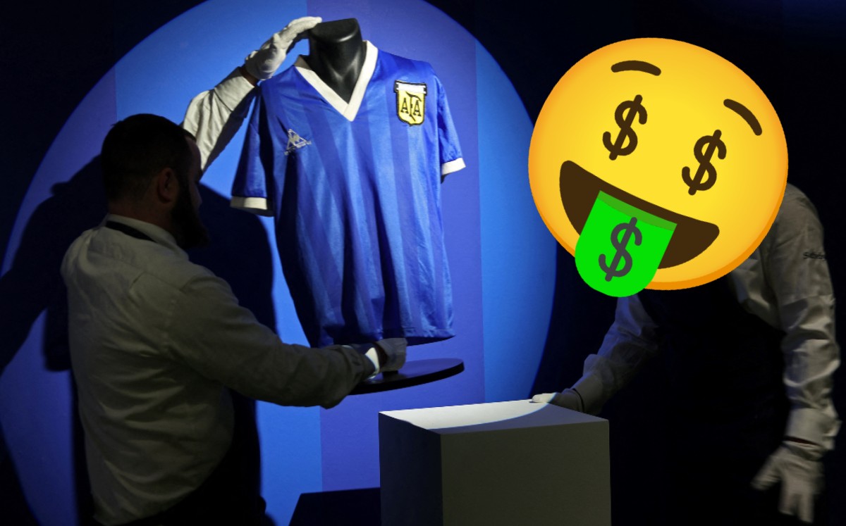 La prenda de Maradona es historia pura. FOTO: AFP.