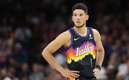 Booker lideró a los Suns | AFP