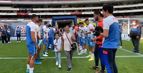 Los jugadores de Cruz Azul regalaron rosas a sus madres y esposas. (Captura de Twitter @CruzAzul)